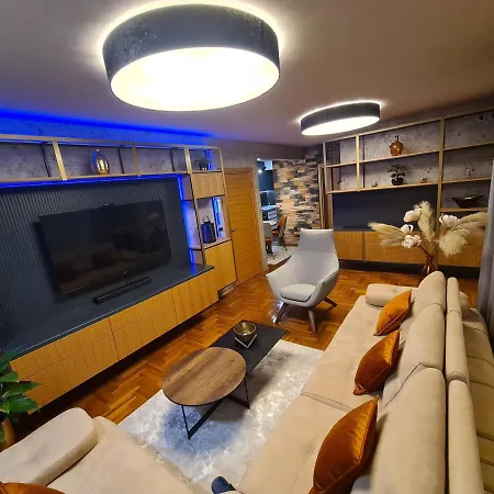 Dd Apartmens Lux Apartment *